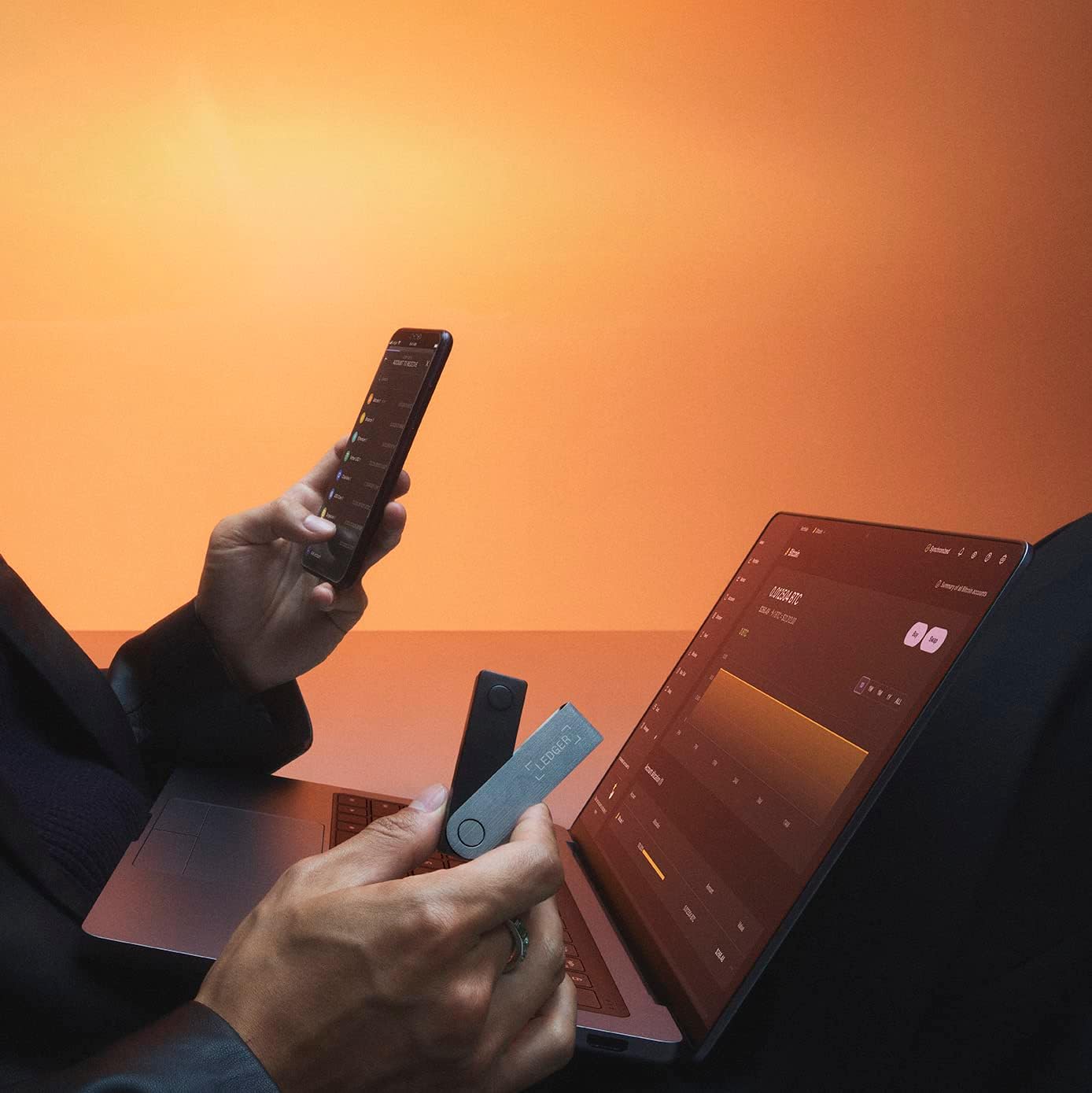 Nano X (Onyx Black) Crypto Hardware Wallet - Bluetooth - the Best Way to Securely Buy, Manage and Grow All Your Digital Assets